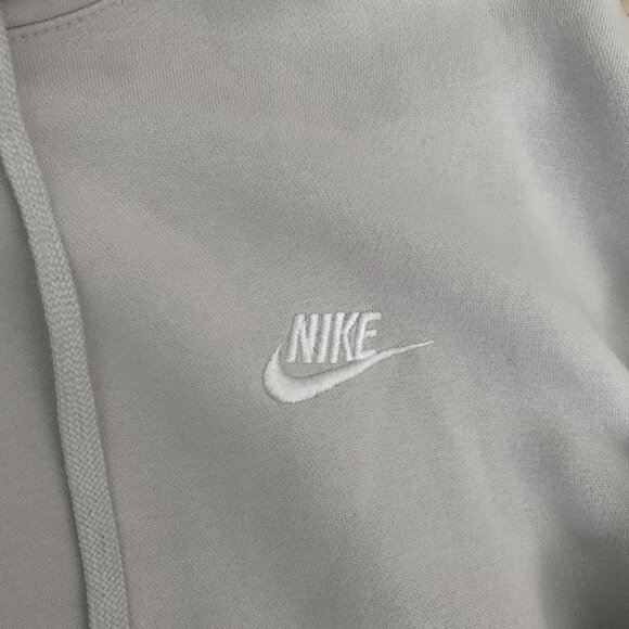 Nike Pullover Men's Hoodie - Picture 2 of 4